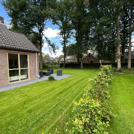 Sfeervol Vrijstaand Huisje 6 Persoons Ruime Tuin, Centraal Bij Nijmegen Ewijk Luaran gambar