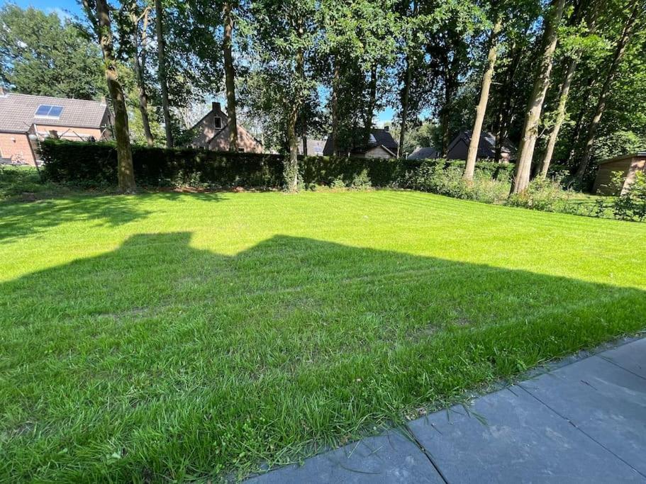 Sfeervol Vrijstaand Huisje 6 Persoons Ruime Tuin, Centraal Bij Nijmegen Ewijk Luaran gambar