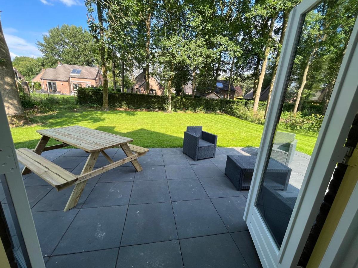 Sfeervol Vrijstaand Huisje 6 Persoons Ruime Tuin, Centraal Bij Nijmegen Ewijk Luaran gambar
