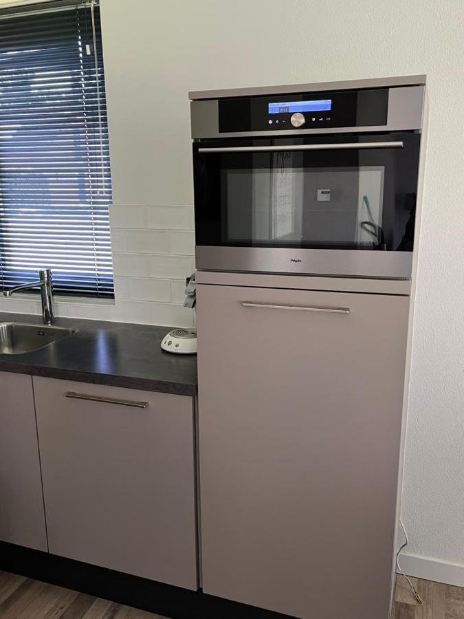 Sfeervol Vrijstaand Huisje 6 Persoons Ruime Tuin, Centraal Bij Nijmegen Ewijk Luaran gambar